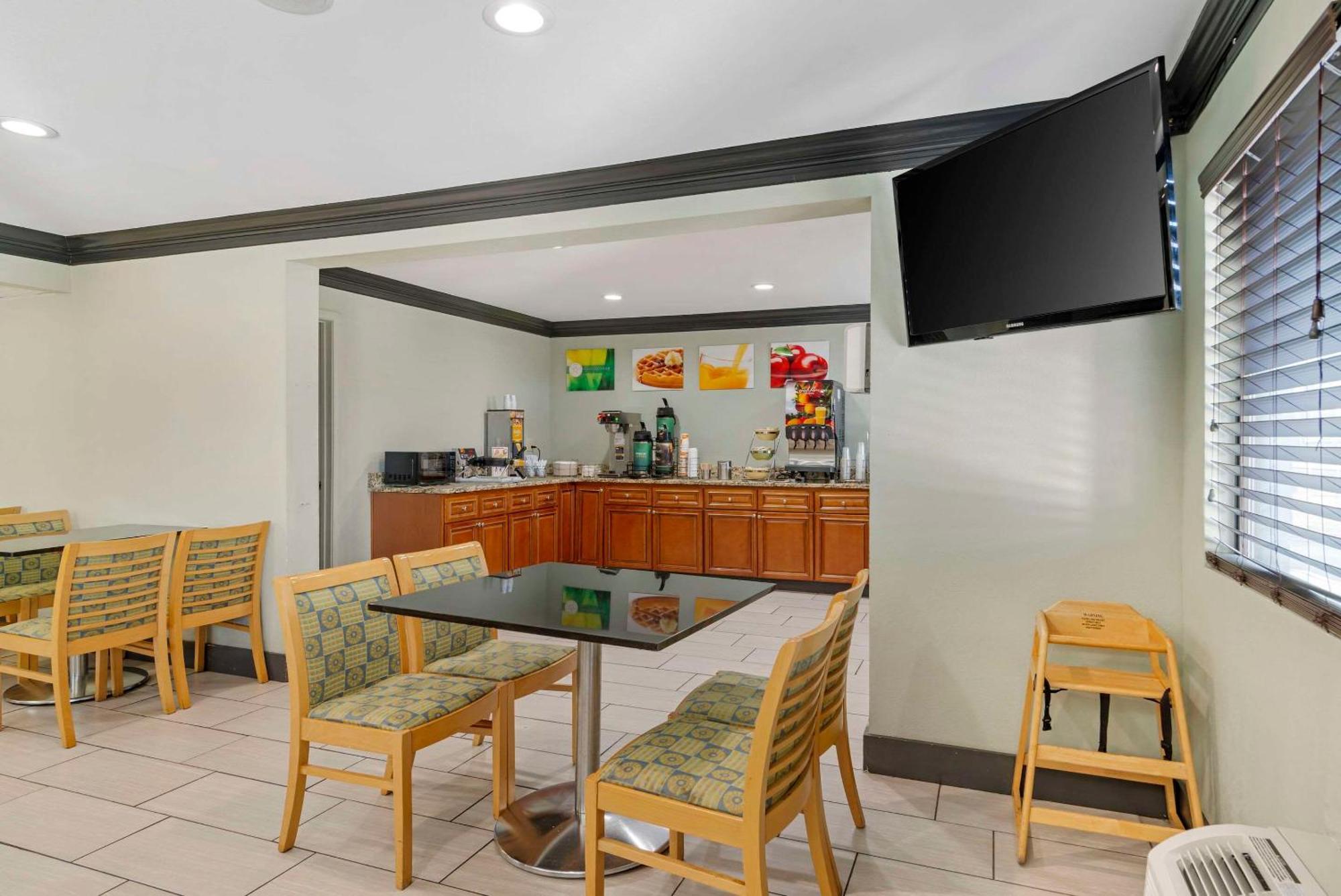 Quality Inn & Suites Morrow Atlanta South Exteriör bild