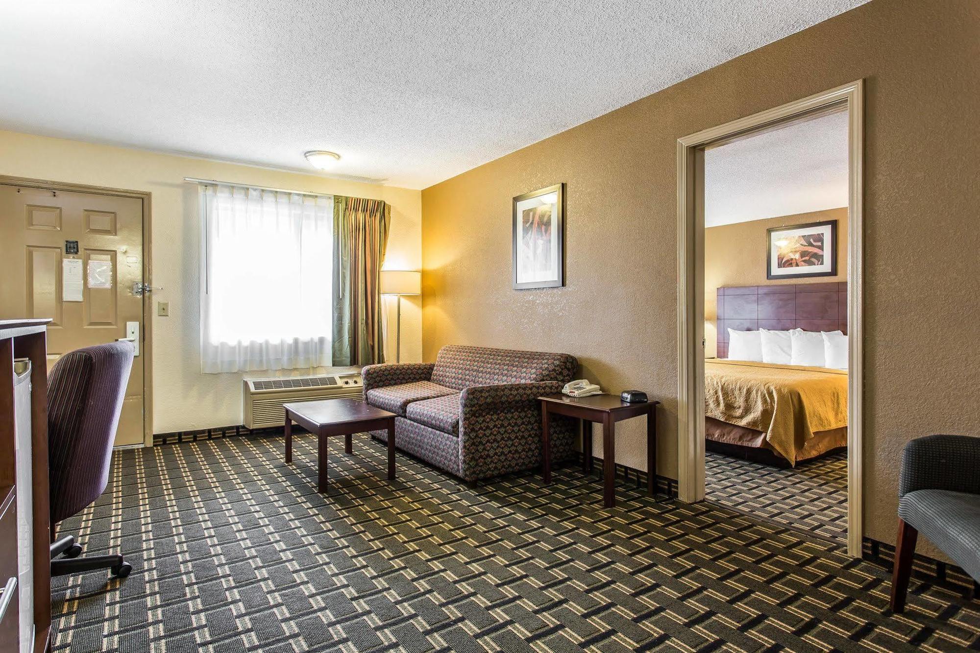Quality Inn & Suites Morrow Atlanta South Exteriör bild