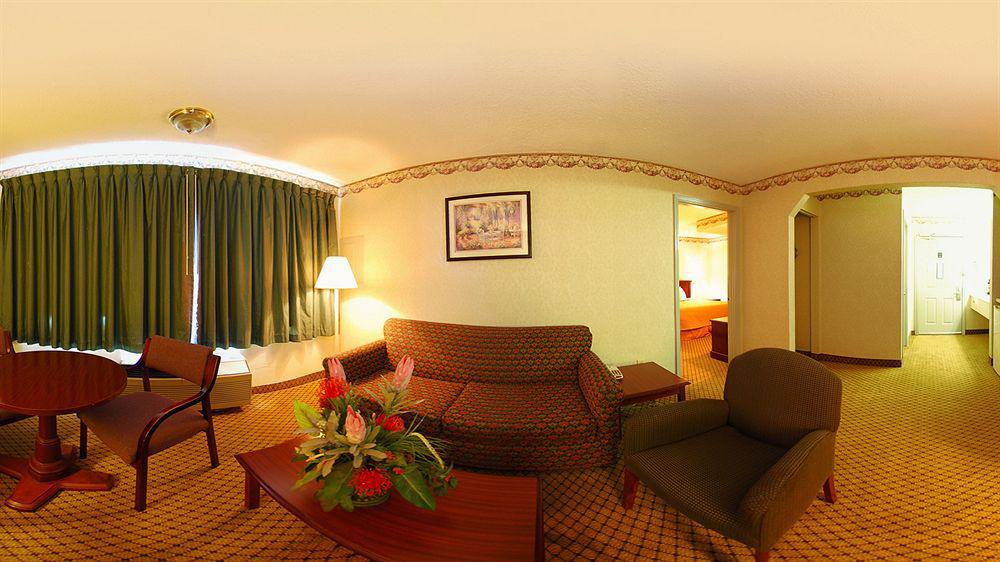 Quality Inn & Suites Morrow Atlanta South Exteriör bild